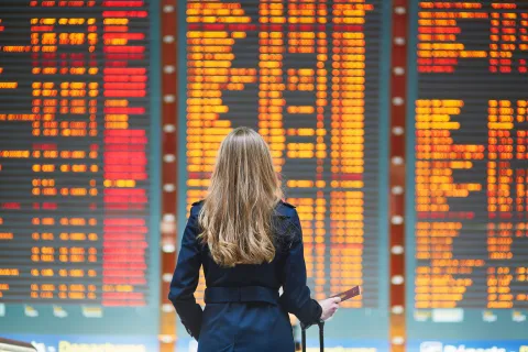 Traveler airport delay