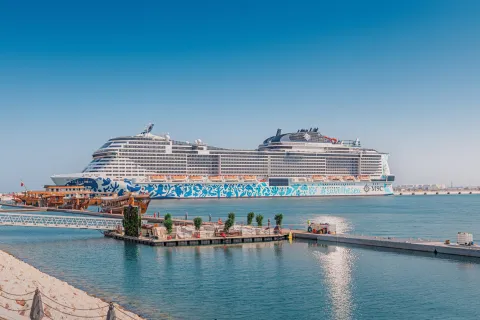 Doha Cruise ship