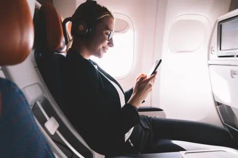 Airplane passenger wifi