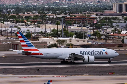 sky harbor airport 4-9-2026 Phoenix, AZ USA American Airlines Boeing 777-200 N756AM International arrival at Phoenix Sky Harbor Intl. Airport.