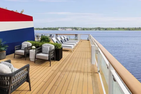 American Patriot - Sun Deck