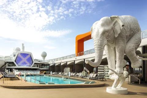 Celebrity Beyond - Resort Deck