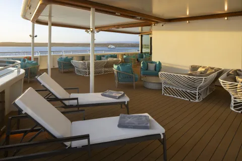 Celebrity Flora - Sunset Lounge