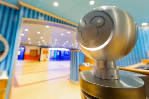 Disney Adventure - Disney’s Oceaneer Club