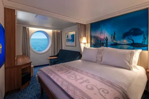 Disney Wish - Deluxe Oceanview