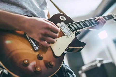 Enchantment of the Seas - Live Bands