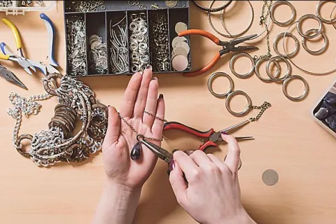 Harmony of the Seas - Jewellery Making