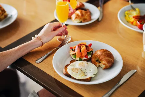 Liberty of the Seas - Windjammer Cafe
