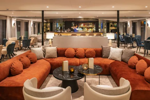 MS Amadeus Cara - Panorama Bar and Lounge