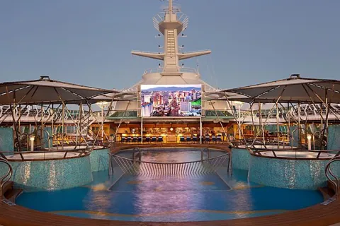 Navigator of the Seas - Outdoor Film Nights