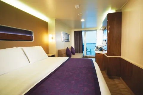 Norwegian Breakaway - Club Balcony Suite