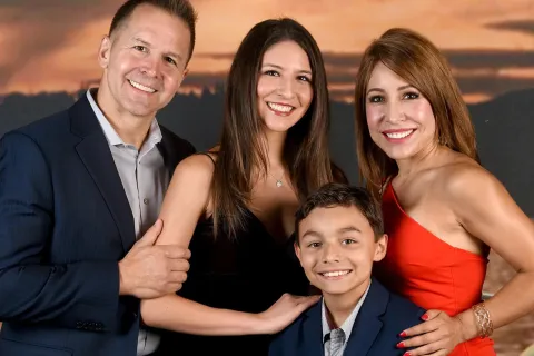 Norwegian Gem - Professional Portraits