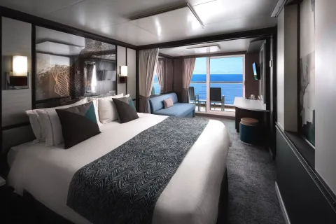 Norwegian Jewel - Aft-Facing Club Balcony Suite