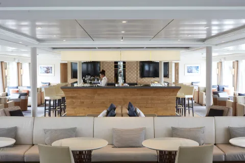 Viking Gefjon - The Lounge