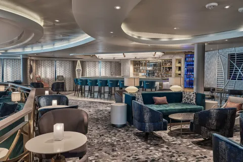 Explorer Lounge