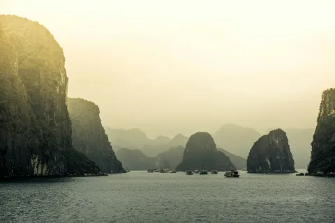 Giêng Island