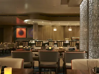 Norwegian Dawn - Dining