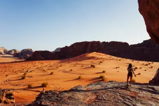 solo female traveler