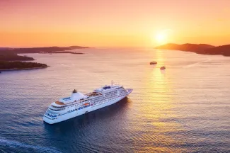 Luxury cruise