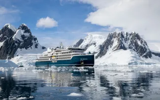 Swan_Hellenic__SH_Minerva_Exterior__Antarctica_Cruise
